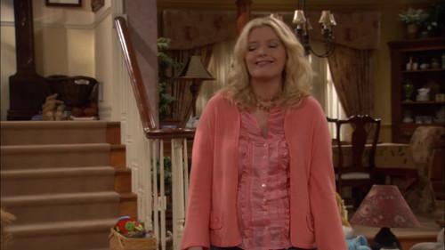 Reba Season 4 Episode 21 - Help Wanted