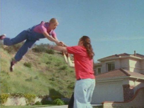 Power Rangers Season 5 Episode 11 - Weight and See