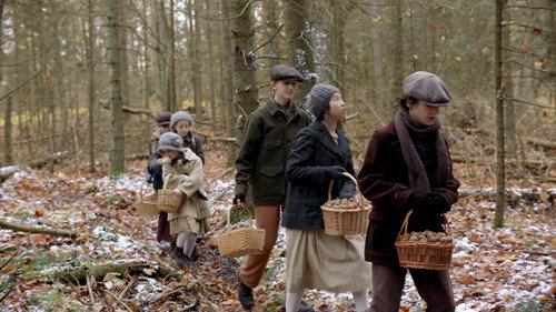 undefined Season 2 Episode 1 - A Country Christmas, Part One