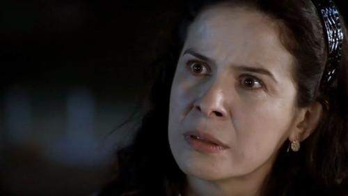 Hijas de la luna... y la familia cambió Season 1 Episode 5 - Episode 5