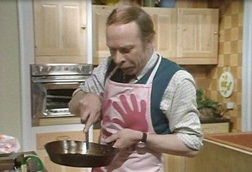 George and Mildred Season 1 Episode 3 - ... And Women Must Weep