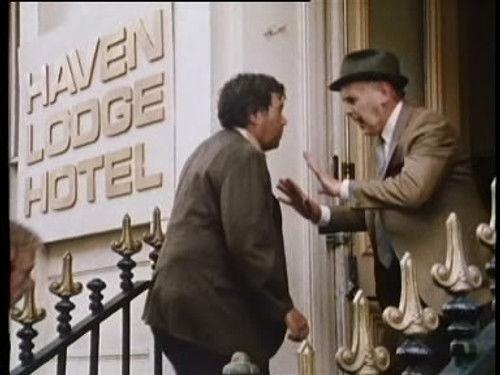 Minder Season 4 Episode 8 - Willesden Suite