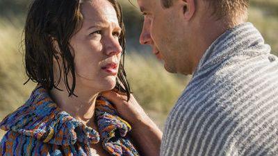 Seaside Hotel Season 3 Episode 3 - Mrs. Madsen's Jewelry