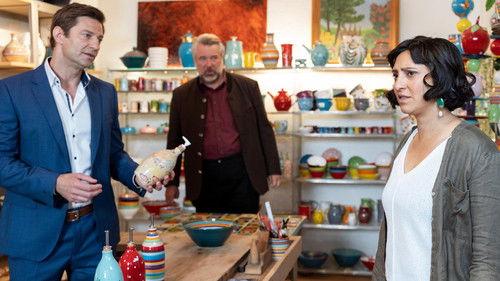 Die Rosenheim-Cops Season 22 Episode 9 - A date for Stadler