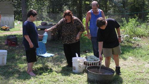 Extreme Cheapskates Season 2 Episode 4 - Melody / Marlin