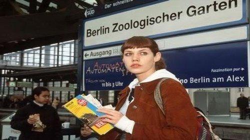 Berlin, Berlin Season 1 Episode 1 - Landflucht