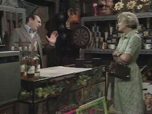 The Fall and Rise of Reginald Perrin Season 2 Episode 4 - The Unusual Shop
