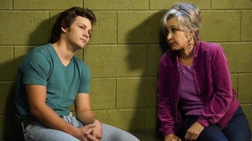 Young Sheldon Season 6 Episode 1 - Four Hundred Cartons of Undeclared Cigarettes and a Niblingo