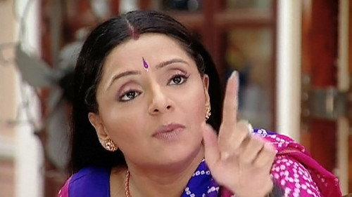 Baa Bahoo Aur Baby Season 1 Episode 10 - Praveena Makes Fun Of Baa