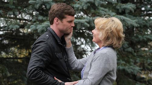 19-2 Season 1 Episode 5 - Home