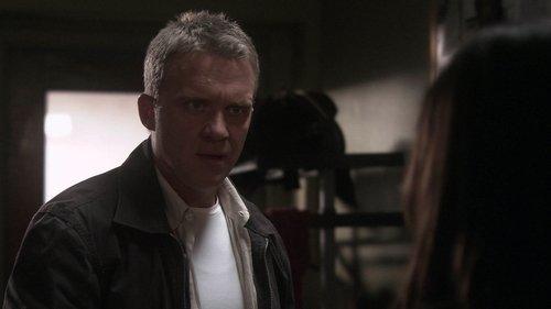 The Dead Zone Season 6 Episode 5 - Interred