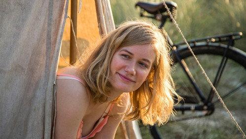 Seaside Hotel Season 7 Episode 3 - Summer, Sea and Sunshine