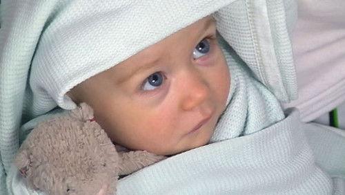 24 Hours in A&E Season 8 Episode 11 - Guardian Angels