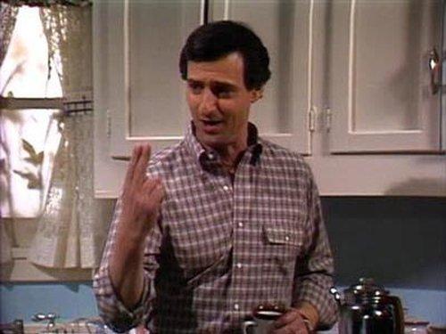Family Ties Season 3 Episode 23 - Remembrances of Things Past