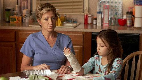 Nurse Jackie Season 2 Episode 6 - Bleeding