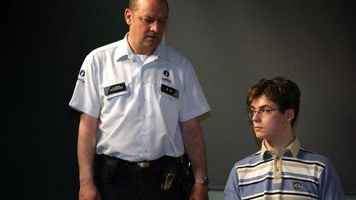 Flikken Season 8 Episode 8 - Verraad