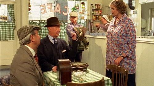 Last of the Summer Wine Season 22 Episode 7 - A Hair Of The Blonde That Bit You