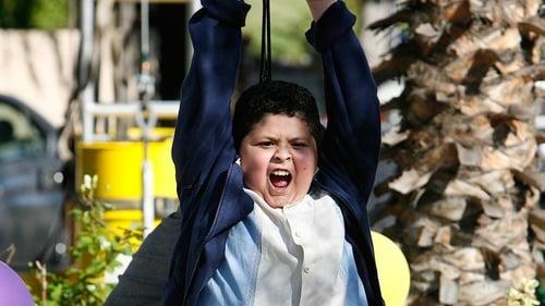 Modern Family Season 1 Episode 9 - Fizbo