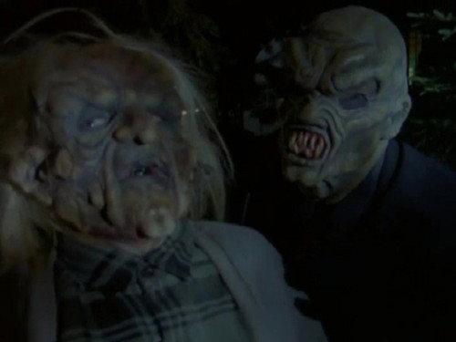 Goosebumps Season 2 Episode 12 - The Haunted Mask II (2)