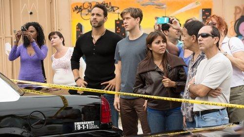 Graceland Season 1 Episode 9 - Smoke Alarm