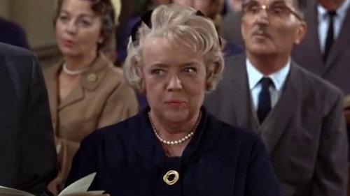 The Andy Griffith Show Season 7 Episode 5 - Aunt Bee's Crowning Glory