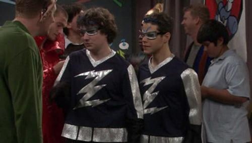 The War at Home Season 2 Episode 3 - Super Dave