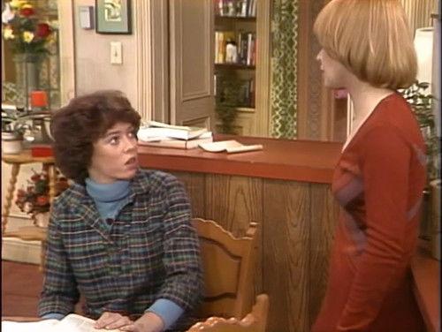 One Day at a Time Season 2 Episode 23 - The College Question