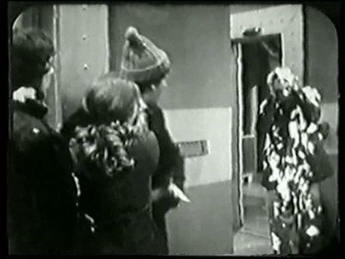 undefined Season 5 Episode 34 - Fury from the Deep (6)