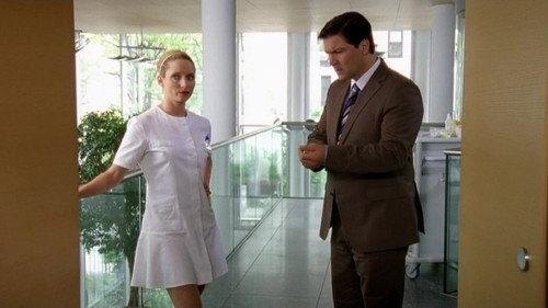 Die Rosenheim-Cops Season 11 Episode 12 - Teufel in Weiß