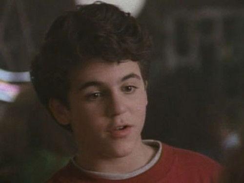 The Wonder Years Season 5 Episode 24 - Broken Hearts and Burgers
