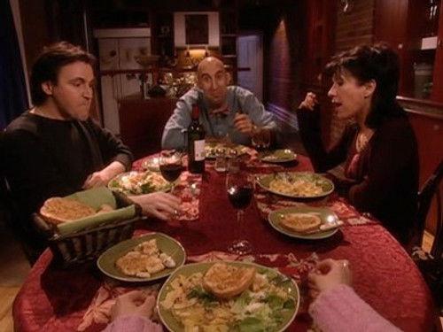 Un gars, une fille Season 6 Episode 15 - Martin et les filles - À l'ordinateur 2 - Au cinéma