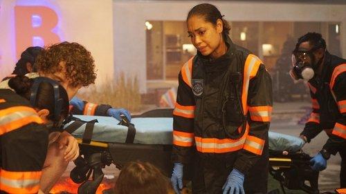 9-1-1: Lone Star Season 2 Episode 2 - 2100°