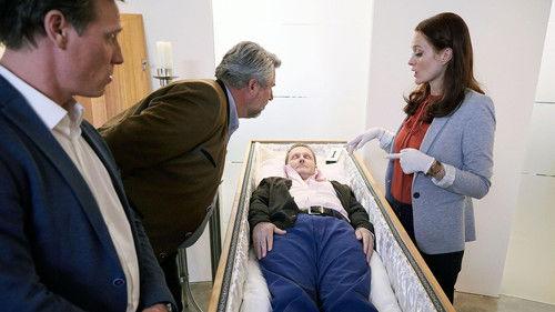 Die Rosenheim-Cops Season 18 Episode 25 - Deadly sleep