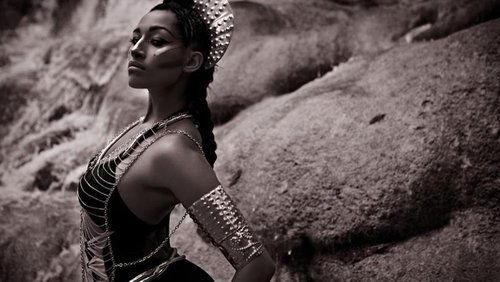 America's Next Top Model Season 19 Episode 10 - The Girl Who Becomes Art For Tyra