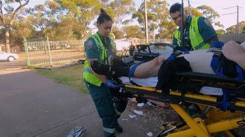 Paramedics Season 6 Episode 2 - Episode 2