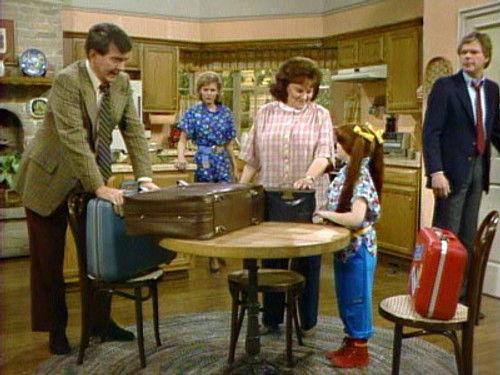 Small Wonder Season 1 Episode 12 - Brindles Move In