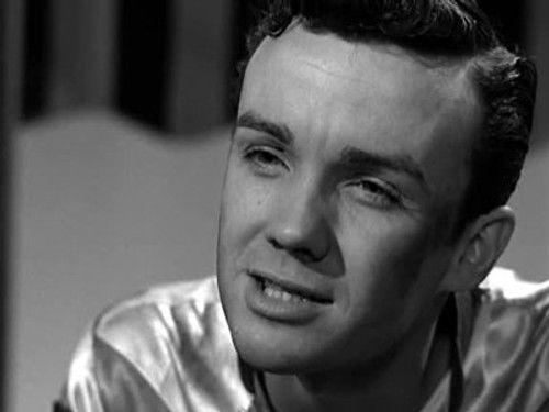 undefined Season 1 Episode 21 - Front Runner