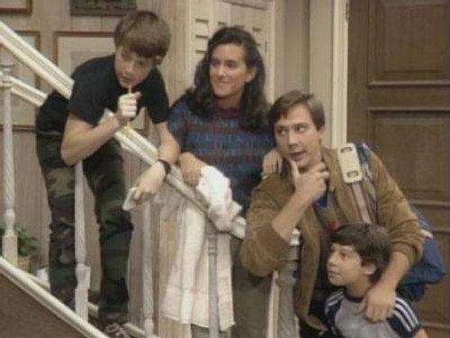 Charles in Charge Season 1 Episode 5 - Cousin Elliott