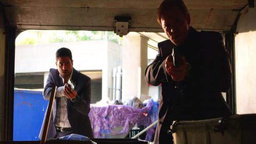 CSI: Miami Season 9 Episode 4 - Manhunt