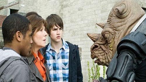 The Sarah Jane Adventures Season 3 Episode 1 - Prisoner of the Judoon (1)