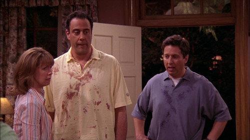 Everybody Loves Raymond Season 8 Episode 23 - Golf for It