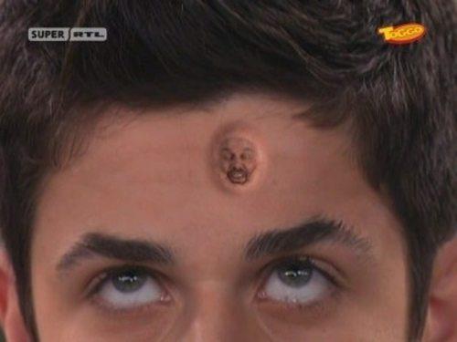 Wizards of Waverly Place Season 1 Episode 10 - Pop Me and We Both Go Down