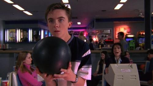 Malcolm in the Middle Season 2 Episode 20 - Bowling