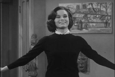 The Dick Van Dyke Show Season 3 Episode 28 - October Eve