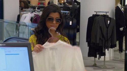 Keeping Up with the Kardashians Season 3 Episode 3 - I'd Rather Go Naked... Or Shopping
