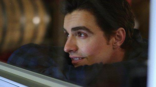 Easy Season 1 Episode 8 - Hop Dreams