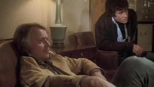 Starsky & Hutch Season 4 Episode 19 - Targets Without a Badge (2)