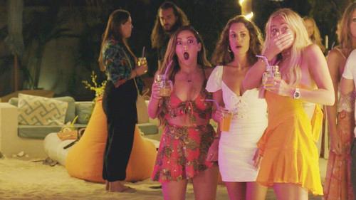 The Only Way Is Essex Season 24 Episode 1 - The Only Way Is Thailand (1)
