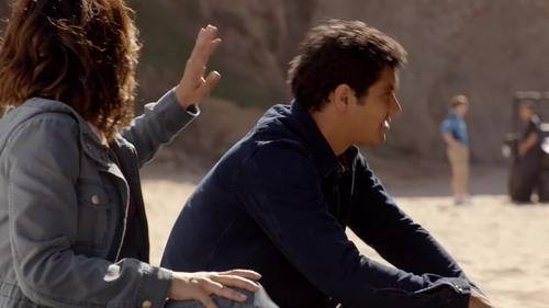 undefined Season 1 Episode 12 - Dominoes