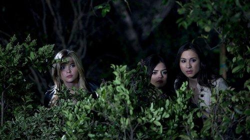 Pretty Little Liars Season 2 Episode 3 - My Name Is Trouble